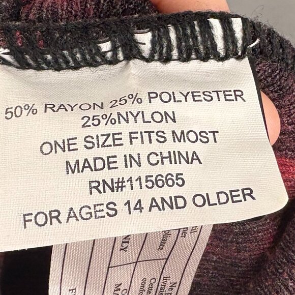 Red & Black Inuyasha Beanie - Picture 3 of 3